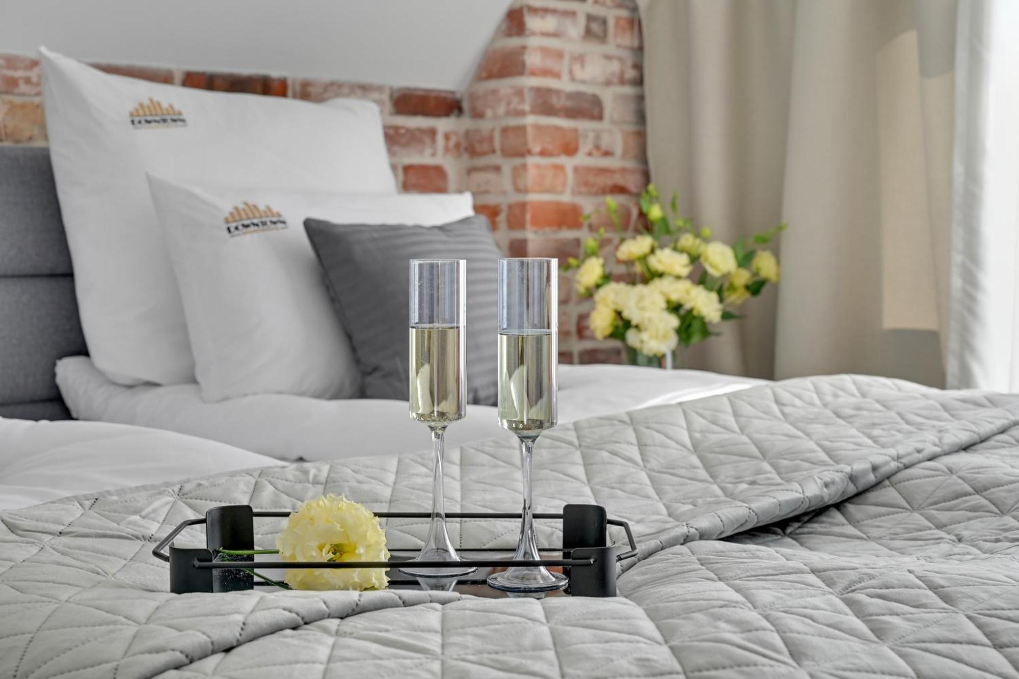 Apartamenty Stagiewna By Downtown Apartments กดัญสก์ ภายนอก รูปภาพ